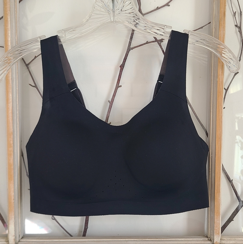 Seamless Black Sport Bra - Brooks - 34 C/D